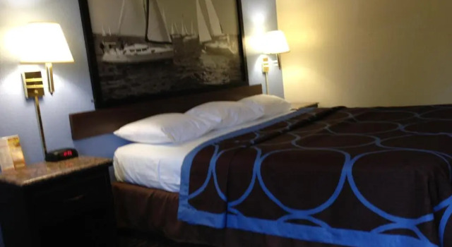Номер Standard Super 8 by Wyndham New Castle