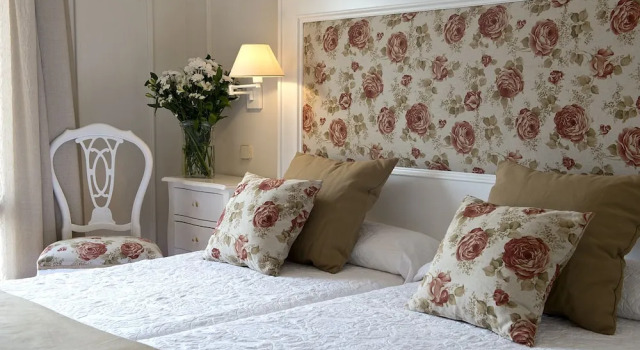 Двухместный номер Standard с видом на город Hotel Santa Maria de Alquezar