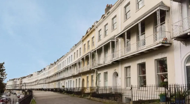 Luxury 2 bedroom Clifton flat with free parking, Забронировать Отель Клифтон Бристоль, рядом с Christ Church Clifton