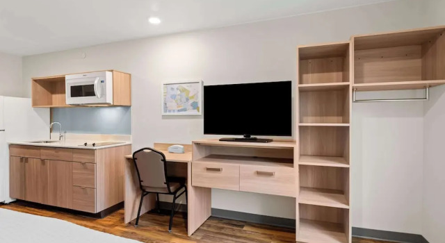 Люкс WoodSpring Suites Richmond Airport