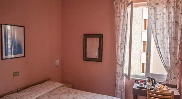 Bed and Breakfast Gioiello, Забронировать Отель Отели в центре Челле-Лигуре, в центре