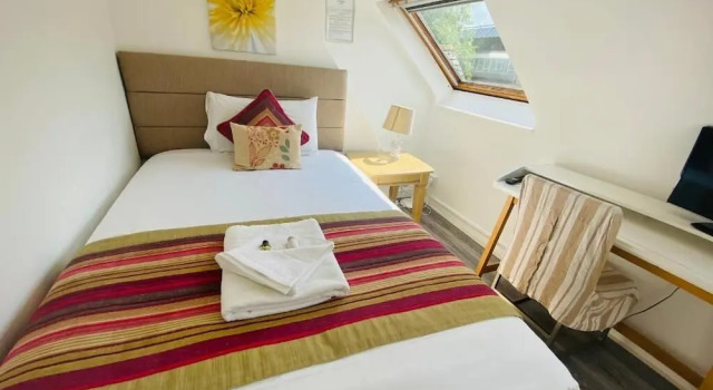 OYO Lonsdale Guest House