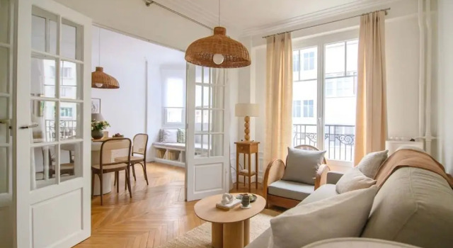 Апартаменты Deco St Antoine in Paris