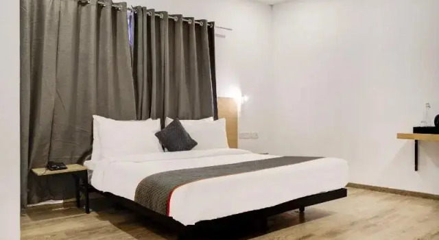 Oyo 385 Townhouse Navya International Ramamurthy N, Забронировать Отель Бизнес-отели штата Карнатаки, 4* 5*