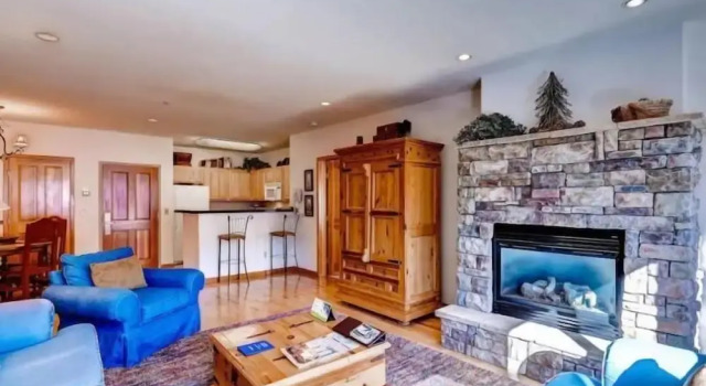 2 Bedroom Gateway Lodge Condo Near Mountain House