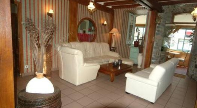 Logis L'Ecu De France, Book Hotel Mauriac Cantal