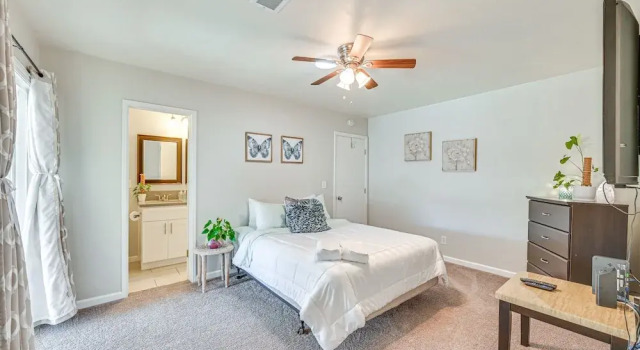 Walkable Chula Vista Home w/ Covered Patio, Забронировать Дом для отпуска Виллы Чула-Виста, рядом с Пристань для яхт Чула-Виста, Вилла