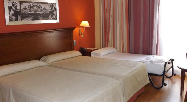 Двухместный номер Standard с балконом Hotel Campos de Baeza