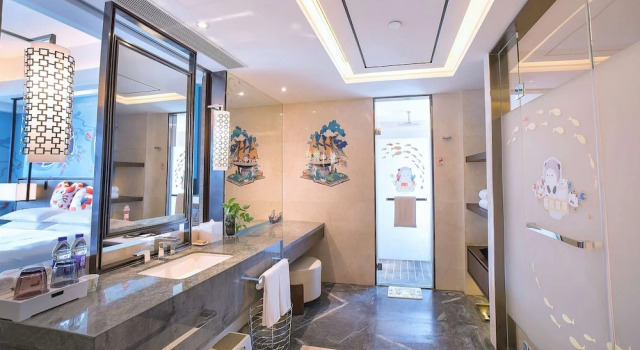 Двухместный семейный номер Standard с видом на озеро Hilton Zhoushan