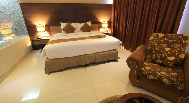 Номер Deluxe Crystal Lotus Hotel Yogyakarta