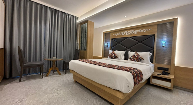 Номер Standard Hotel Imperial Suites - Airoli