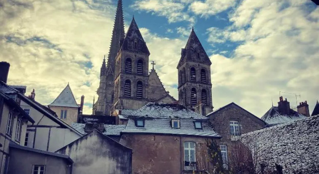 Le Cocand, Book Hotel Autun Morvan