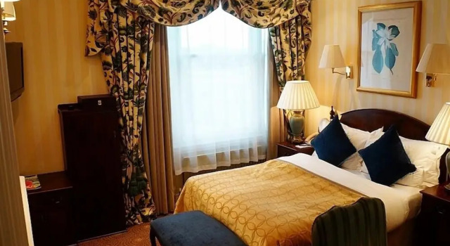 Клубный номер Standard The Colonnade
