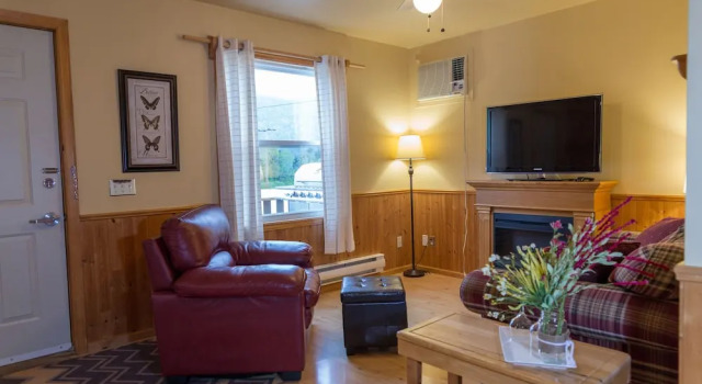 Middle Brook Cottages & Chalets, Book Chalet Villaer i Newfoundland og Labrador, Villa