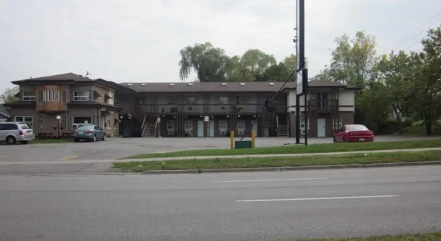 Knights Inn Oshawa, Rezerwuj Hotel Oshawa Durham Region