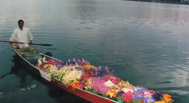 New Buckingham Palace Houseboat, Забронировать Отель Сринагар Jammu & Kashmir Ski