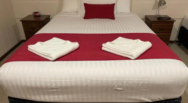 Номер Deluxe Jerilderie Motor Inn