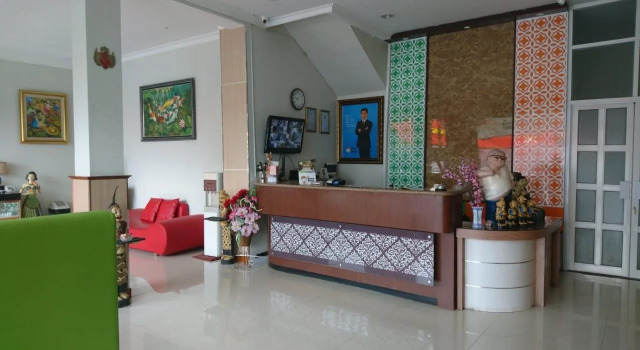 Cabin Hotel Sutomo