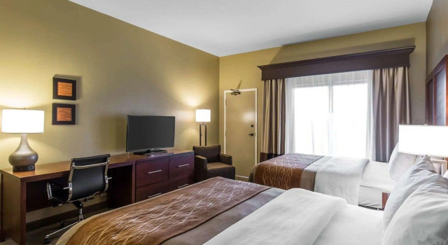 Четырёхместный номер Standard Tollgate Inn