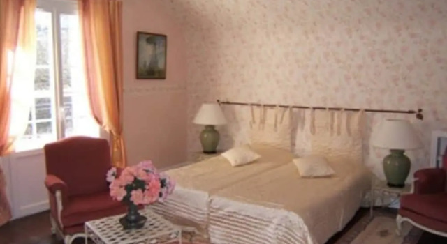 Villa Charmante, Boek Villa Hotels in Franche-Comte met ontbijt, Ontbijt