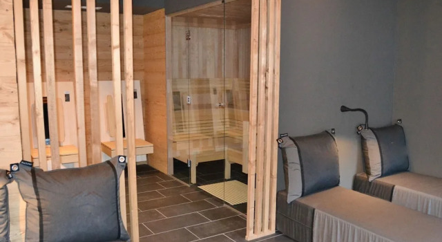 Stately Apartment on a Hotel in Kaprun With Sauna & Hot Tub