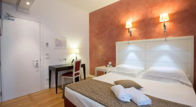 Двухместный номер Comfort Floris Hotel