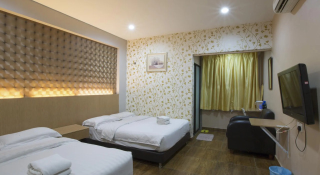 Семейный номер Standard с красивым видом из окна Hotel Zamburger Sri Petaling