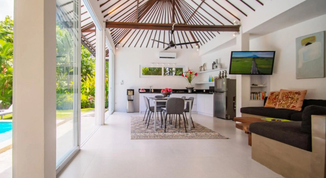 Sitara Villa, Rezervovat Vila Hotely v Bali se snídaní, Snídaně