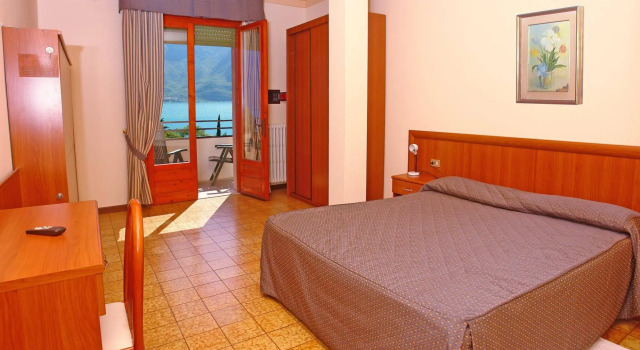 Hotel Limone, Забронировать Отель Отели в центре Лимоне-суль-Гарды, в центре