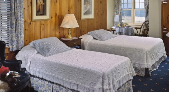 The Winstead Inn & Beach Resort, Varaa Matkakoti Hotellit New England uima-altaalla, Uima-allas