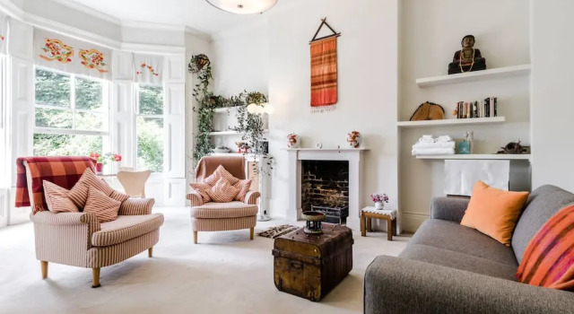 Entire Home: Chic & Cheery 1bed in Shepherd'S Bush, Забронировать Отель Отели Англии 3 звезды, 3*