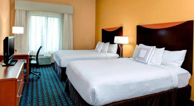 Четырёхместный номер Standard Fairfield by Marriott Inn & Suites Anniston Oxford