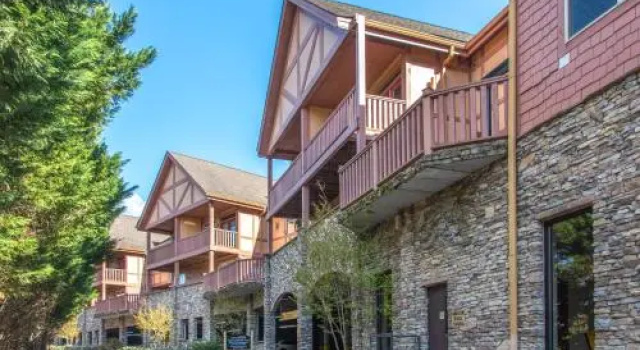 1103 Smoky Bear by RedAwning, Забронировать Апартаменты/квартира Пиджен-Фордж Great Smoky Mountains National Park, рядом с Dollywood's Splash Country Water Adventure Park