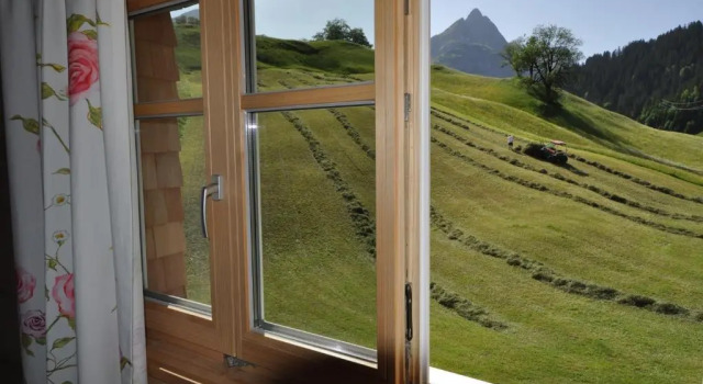 Ferienhaus Oberboden, Rezerwuj Apartament Hotele w Bregenzerwald z parkingiem, Parking