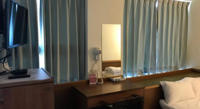Camera Standard Ising Hotel
