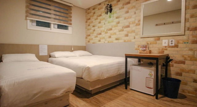 Трёхместный номер Dongdaemun Hwashin Hostel