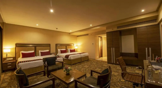 Семейный номер Standard Express Inn The Business Luxury Hotel