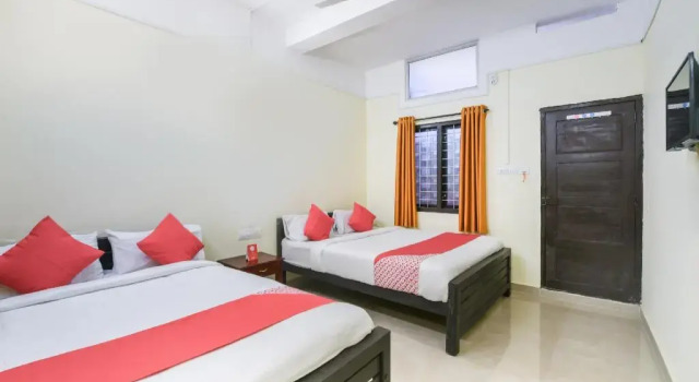 Hotel Drizzle Mount by OYO Rooms
