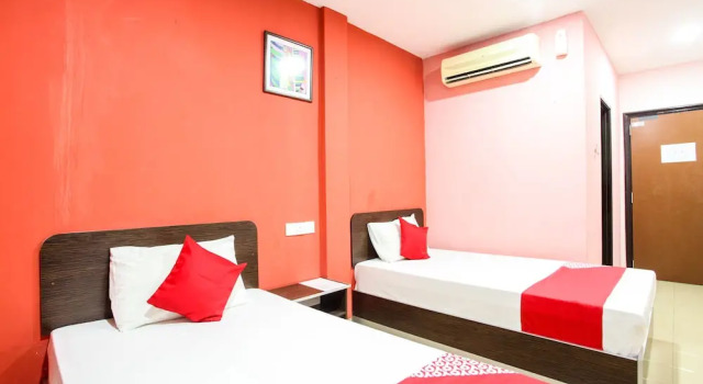 Номер Deluxe OYO 89539 Hotel Siswa