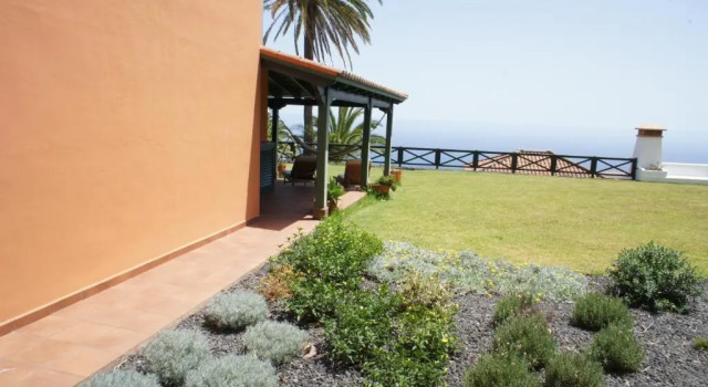 Вилла Villa Media Luna con vistas a La Palma by Alterhome