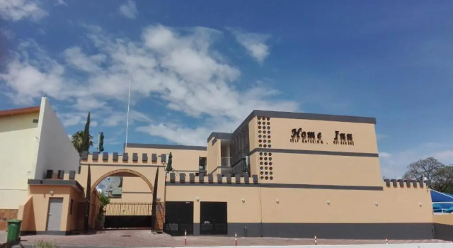 Apartamento Home Inn Self-Catering