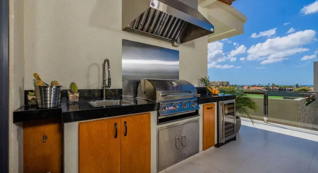 Sea View Exclusive Penthouse Outdoor Dining 3BR, Varaa Hotelli Noord Aruba