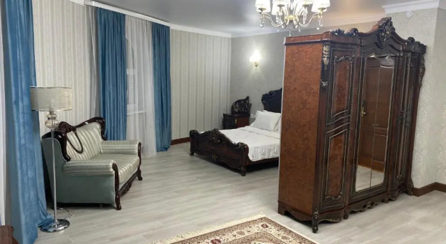 Hotel Astam, Boek Hotel Qostanaj 
