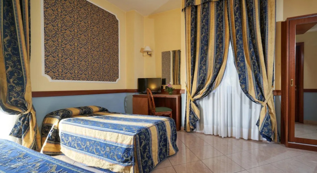 Трёхместный номер Classic с балконом Hotel Ristorante La Piana