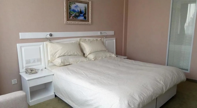 Hua Cheng Hotel, Забронировать Отель Нанкай Тяньцзинь, рядом с Tianjin Zoo