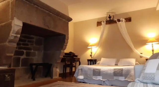 Номер Comfort Manoir Des Douets Fleuris