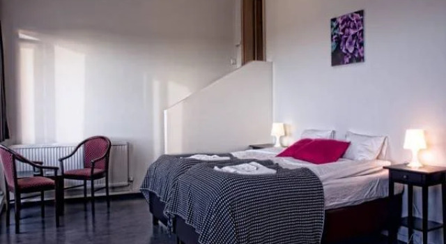 Lily Guesthouse, Забронировать Отель Отели Хёвюдборгарсвайдид с парковкой, Парковка