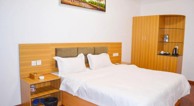 Двухместный номер Business с видом на город Chinese Business Hotel