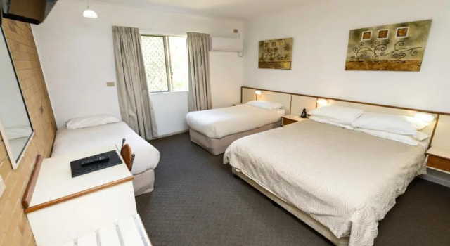Люкс Wild Scotsman Motor Inn Gin Gin QLD
