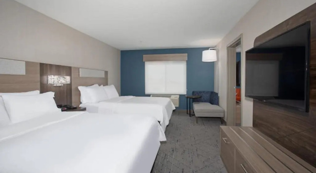 Люкс с 2 комнатами Holiday Inn Express Hotel & Suites Grand Junction by IHG